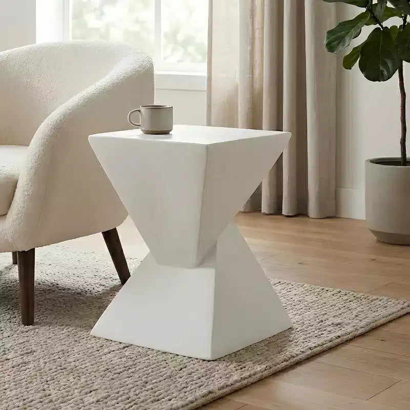 Table d'appoint géométrique en béton léger, pour l'intérieur et l'extérieur