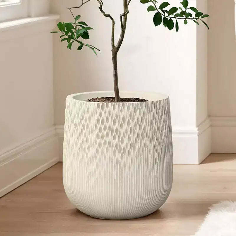 LuxenHome Jardinière ronde antique blanc cassé, texture dégradée foncée à claire, design conique