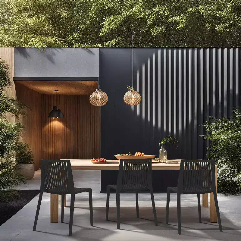 Chaises de salle à manger empilables modernes en résine plastique pour l'extérieur/l'intérieur (lot de 2)