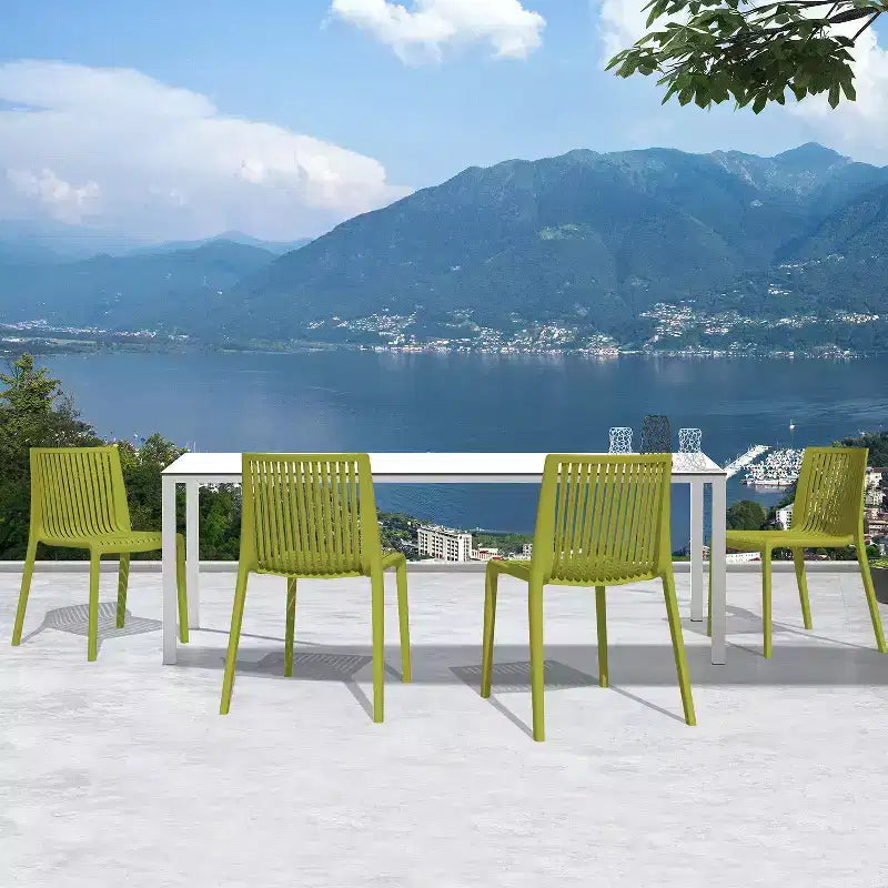 Chaises de salle à manger empilables modernes en résine plastique pour l'extérieur/l'intérieur (lot de 2)