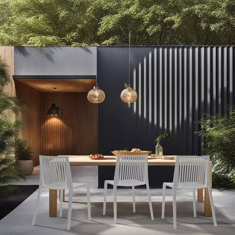 Chaises de salle à manger empilables modernes en résine plastique pour l'extérieur/l'intérieur (lot de 2)