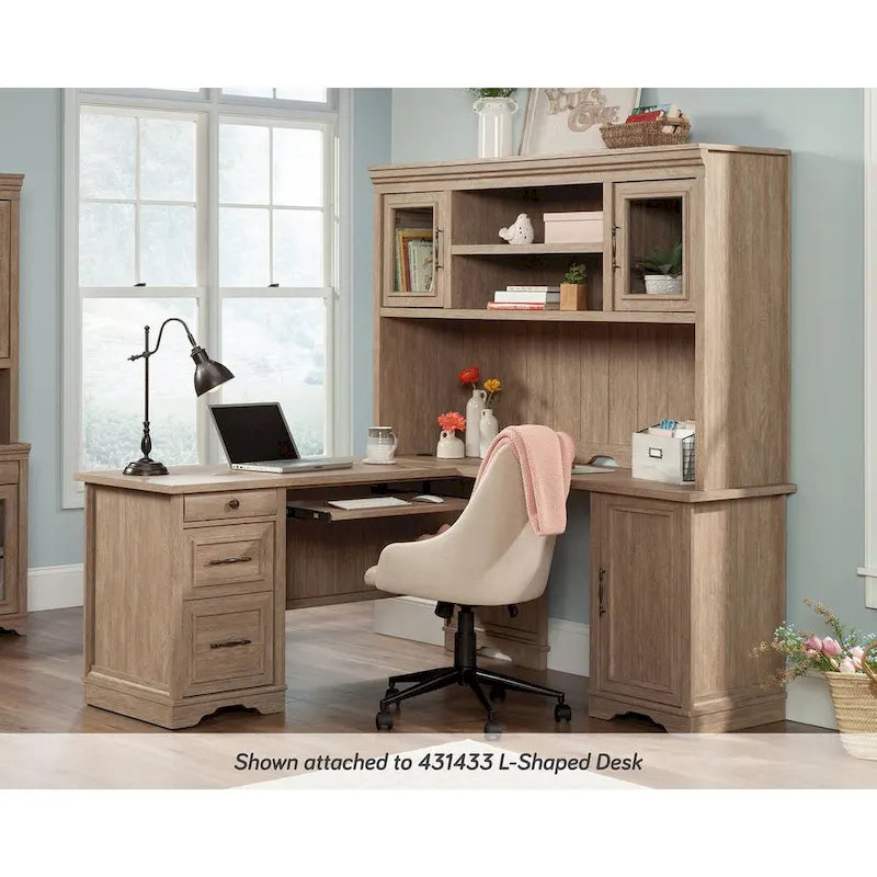 Rollingwood Country 66 Hutch